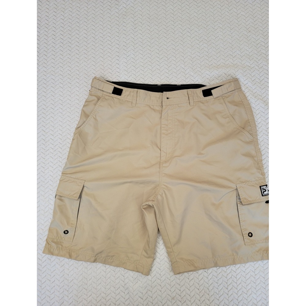 Pelagic Socorro Walkshorts Mens 38 Khaki Cargo Fishing Shorts w/cargo pockets